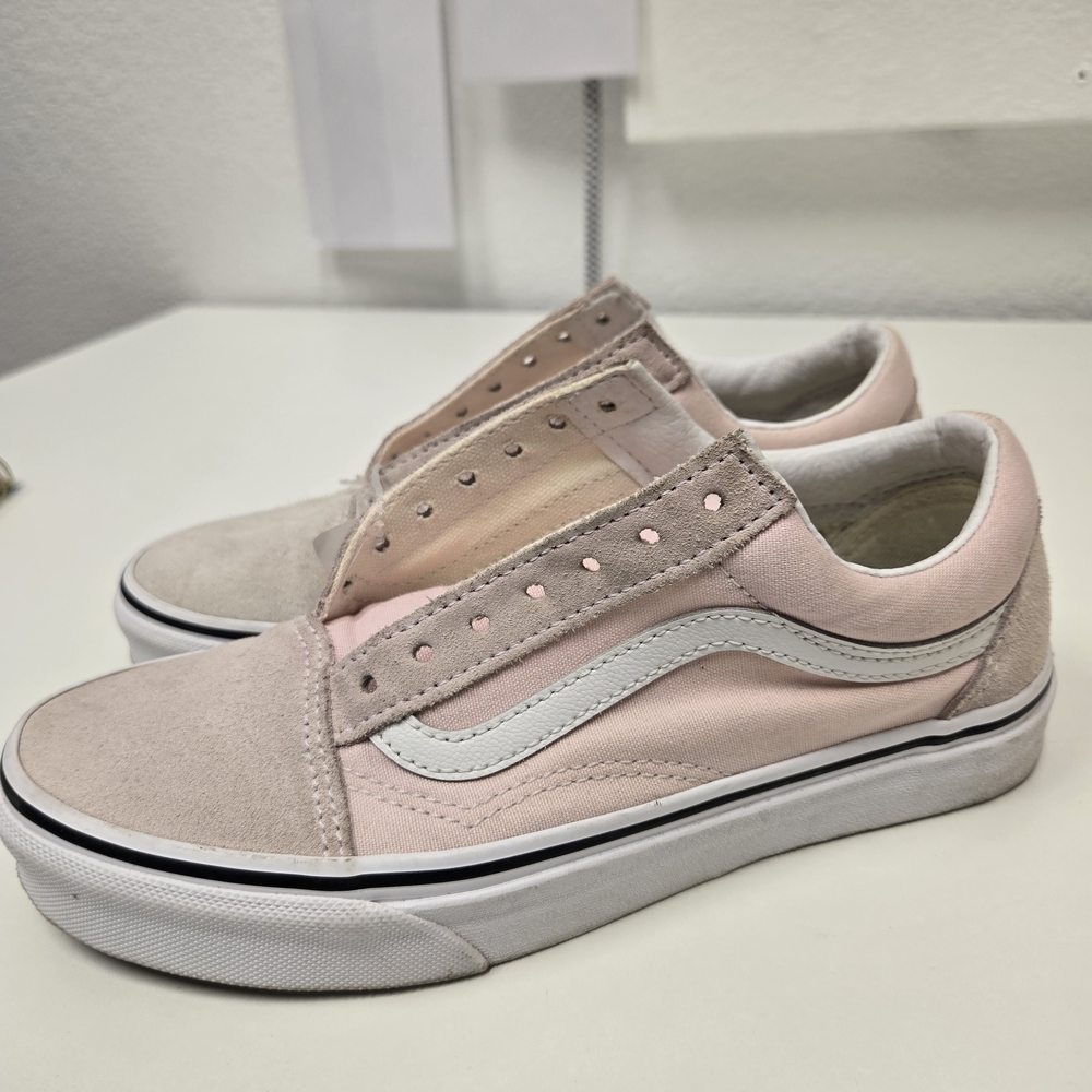 Vans Women's Pink and White Sneakers